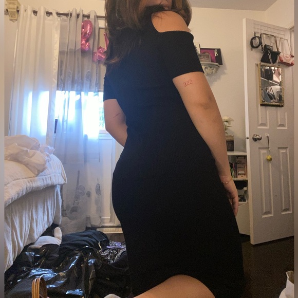 Michael Kors form fitting midi dress - Picture 3 of 6